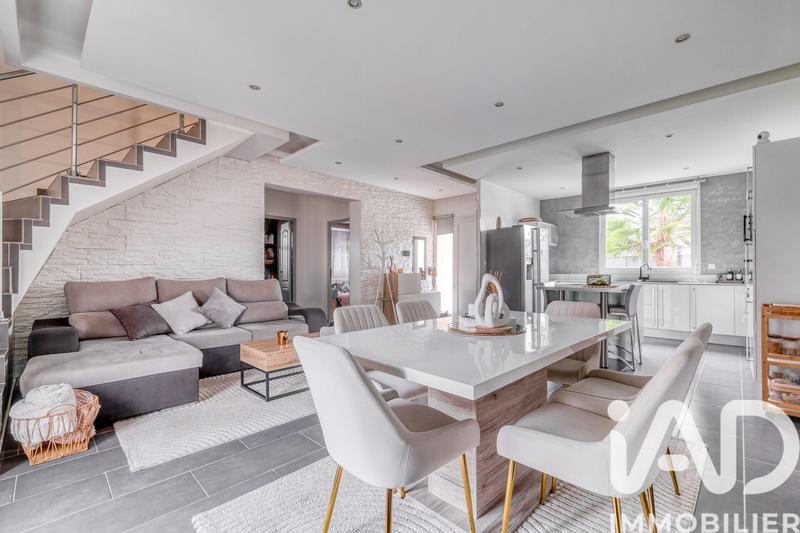 Maison - 153 m² - 6 pièces