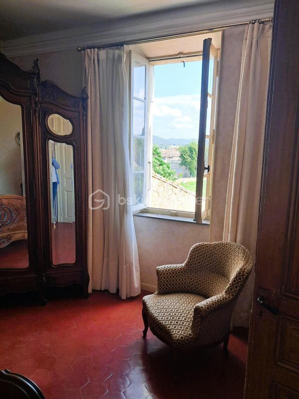 Demeure - 306 m² - 11 pièces