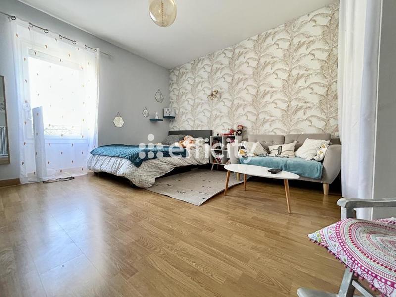 Maison - 167 m² - 7 pièces