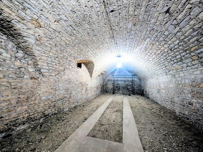 Appartement - 800 m² - 1 pièce