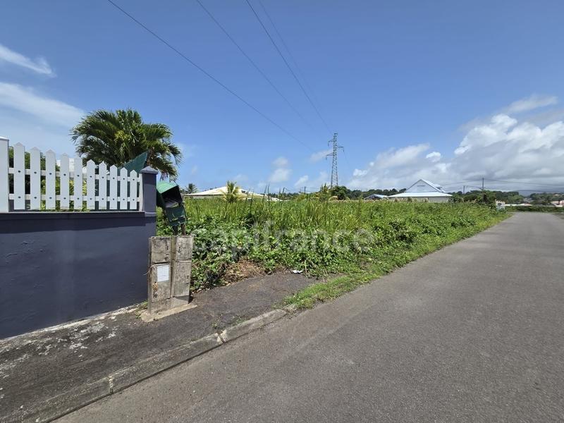 Terrain constructible - 800 m²