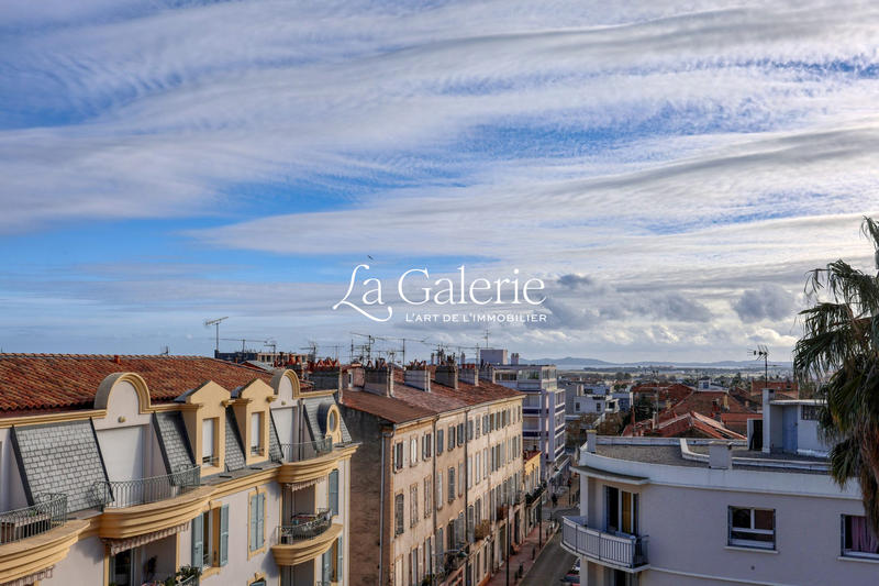 Maison traditionnelle - 192 m² - 5 pièces