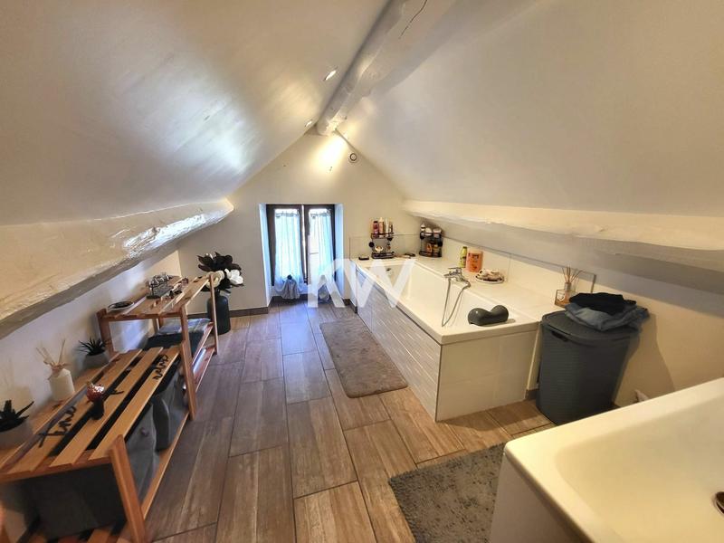 Maison - 179 m² - 5 pièces