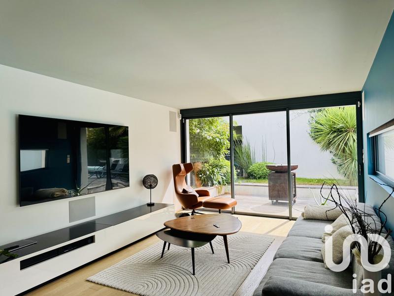 Maison - 180 m² - 5 pièces