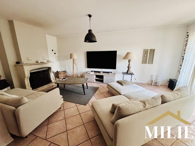 Maison ancienne - 196 m² - 5 pièces