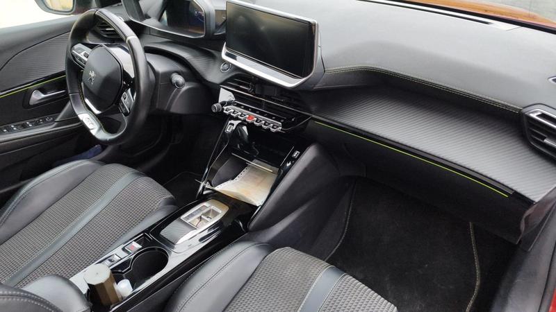 Peugeot 208 136 50 kWh Gt - Automatique