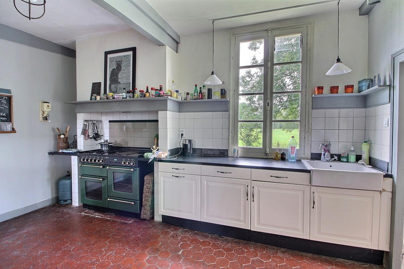 Demeure - 184 m² - 7 pièces