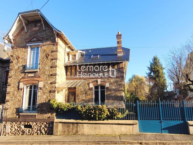 Maison de ville - 120 m² - 6 pièces