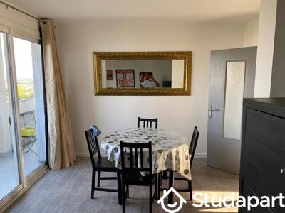 Chambre - 11 m² - 1 pièce