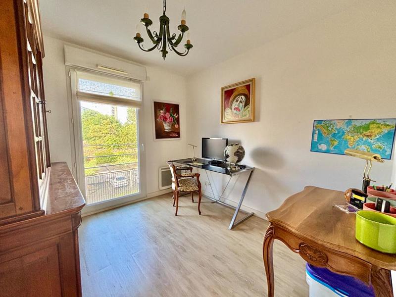 Appartement - 90 m² - 4 pièces