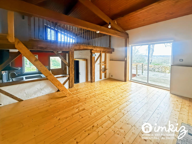 Maison - 305 m² - 7 pièces