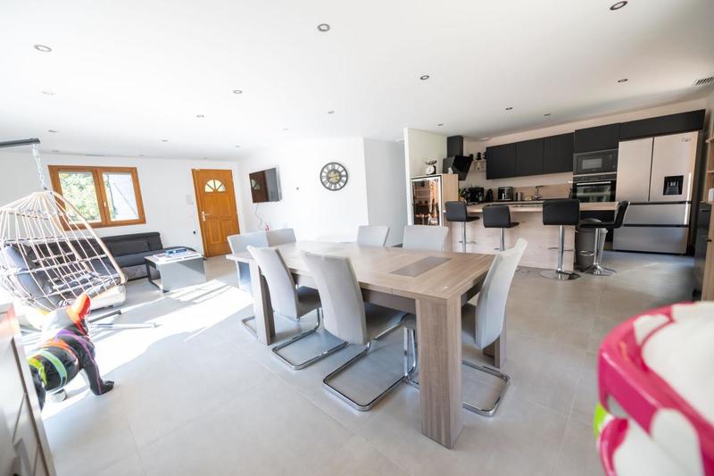 Maison - 109 m² - 5 pièces