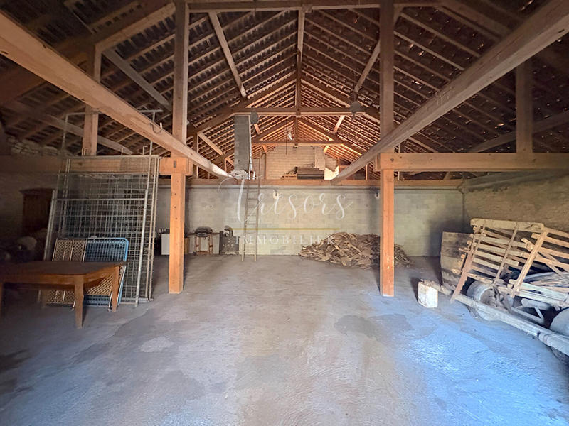 Maison - 203 m² - 8 pièces