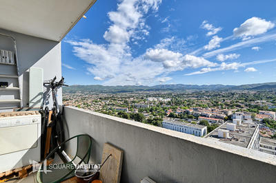 Appartement - 94 m² - 4 pièces