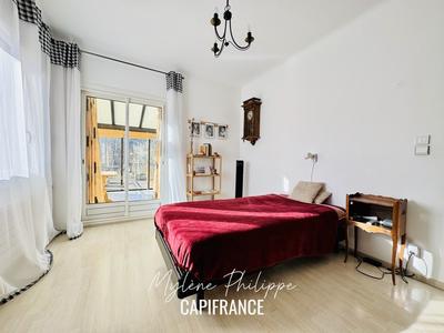 Appartement - 151 m² - 5 pièces