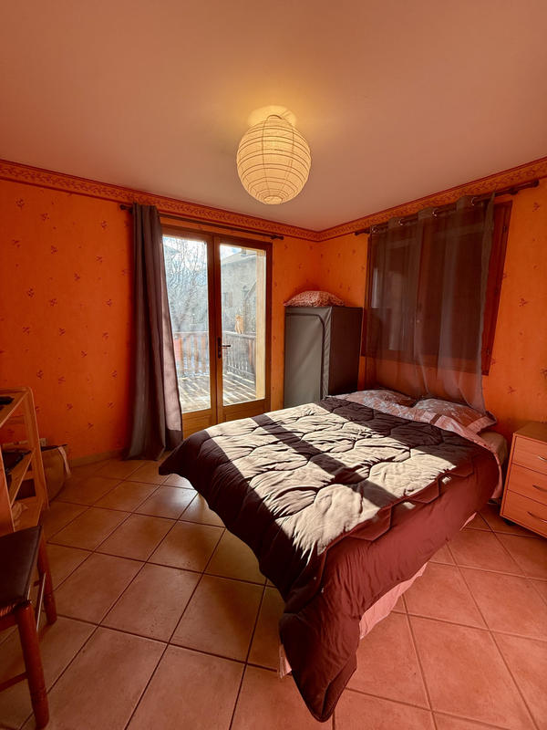 Maison - 180 m² - 6 pièces