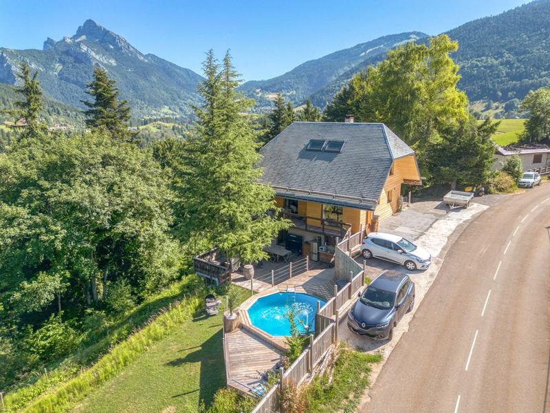 Maison - 166 m² - 8 pièces