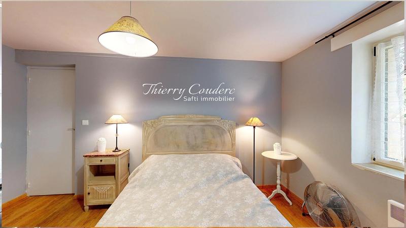 Maison - 319 m² - 12 pièces