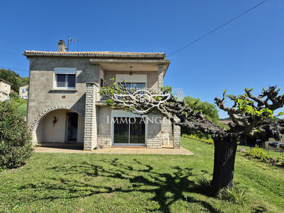 Maison traditionnelle - 154 m² - 6 pièces