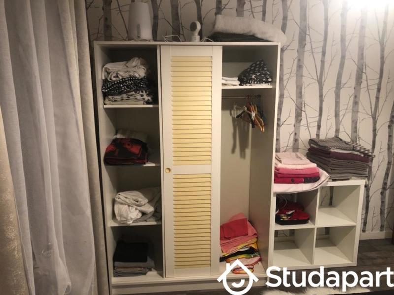 Chambre - 11 m² - 1 pièce