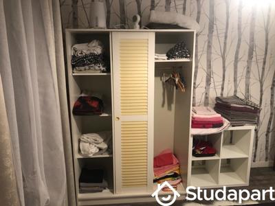 Chambre - 11 m² - 1 pièce