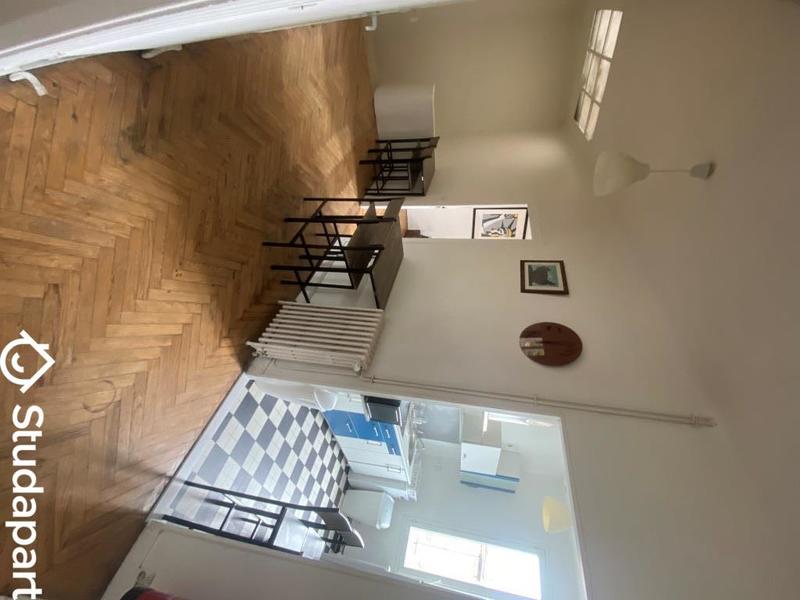 Chambre - 11 m² - 1 pièce