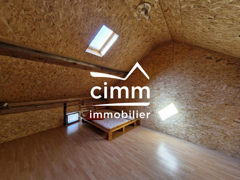 Maison - 217 m² - 7 pièces