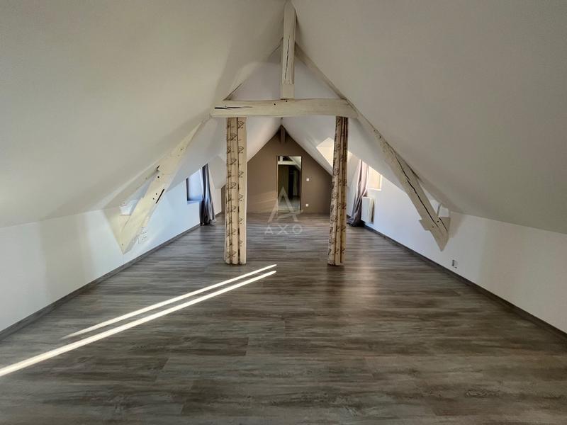 Maison - 250 m² - 8 pièces