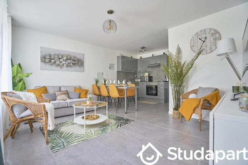 Chambre - 13 m² - 1 pièce