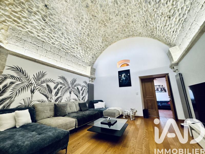 Maison - 282 m² - 14 pièces