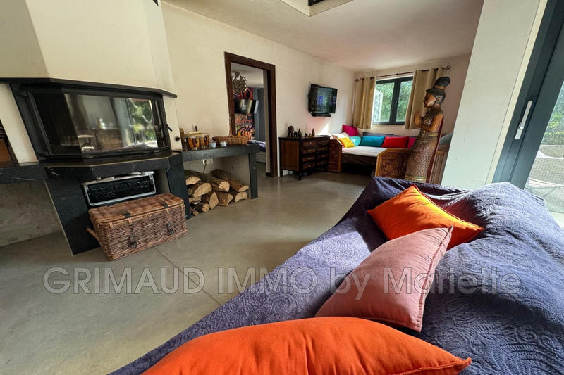 Villa - 360 m² - 9 pièces