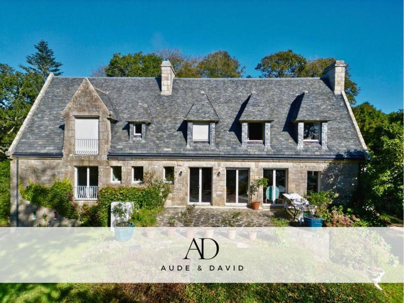 Maison - 200 m² - 10 pièces