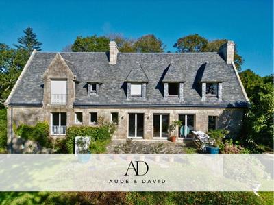 Maison - 200 m² - 10 pièces