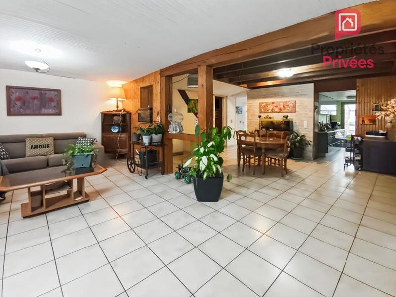 Maison - 143 m² - 6 pièces