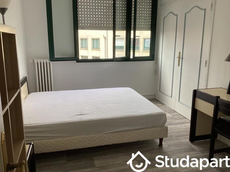 Appartement - 90 m² - 4 pièces