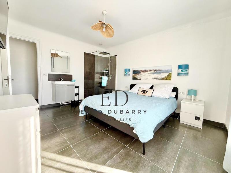 Appartement - 80 m² - 3 pièces