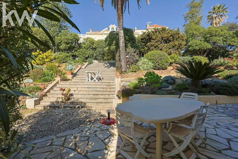 Maison - 135 m² - 6 pièces