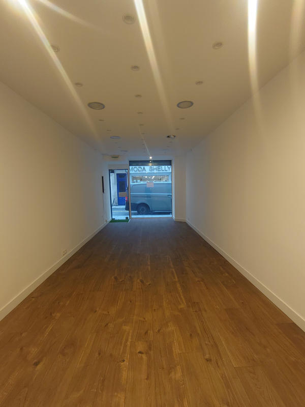 Magasins - 23 m² - 1 pièce