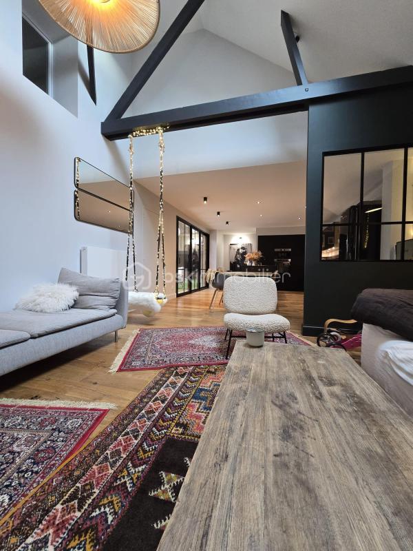 Maison de ville - 225 m² - 8 pièces