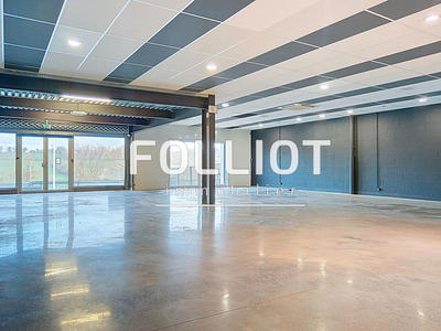 Local commercial - 443 m²