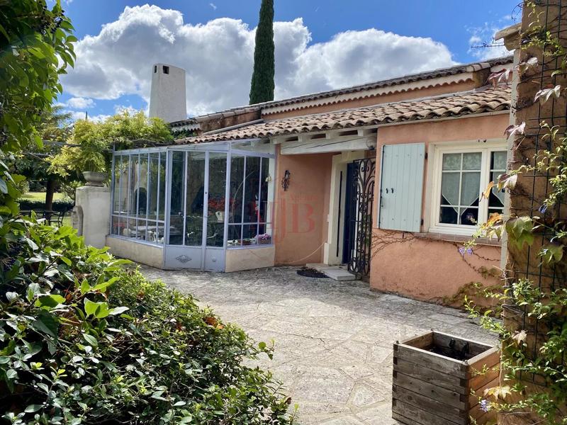 Villa - 210 m² - 7 pièces