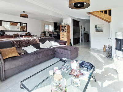 Maison - 114 m² - 7 pièces