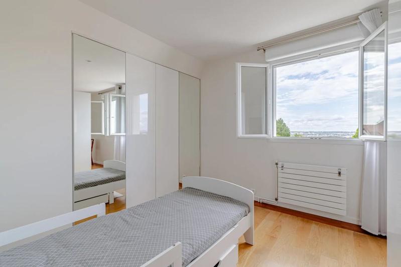 Maison - 200 m² - 7 pièces