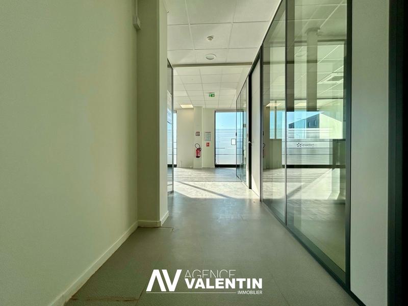 Local commercial - 215 m²