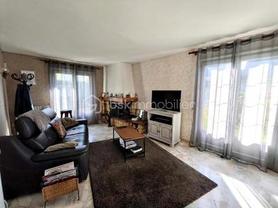 Maison - 96 m² - 5 pièces