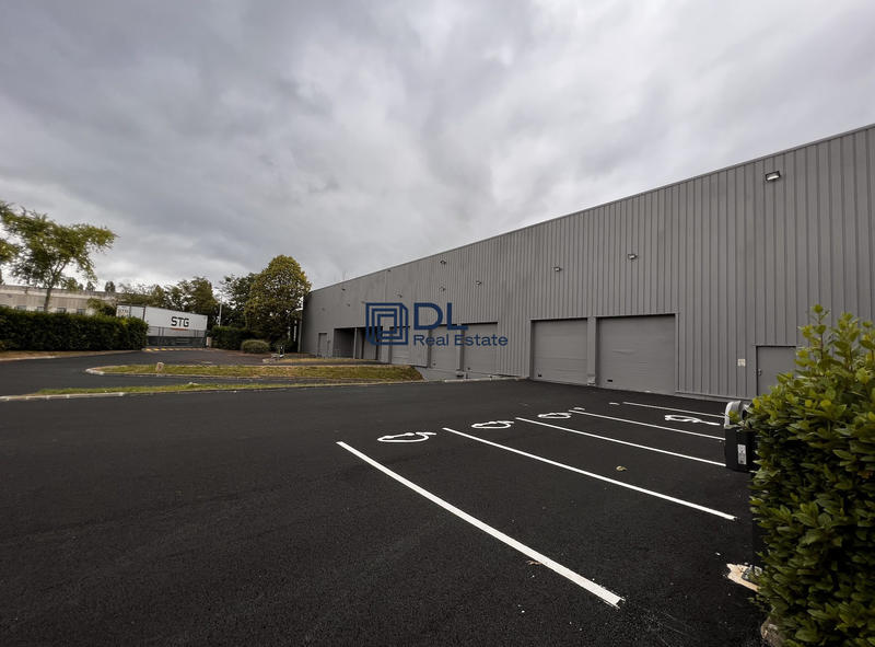 Entrepôt - 4 542 m²