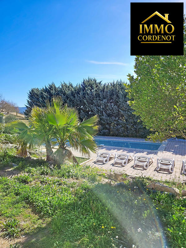 Maison - 111 m² - 4 pièces