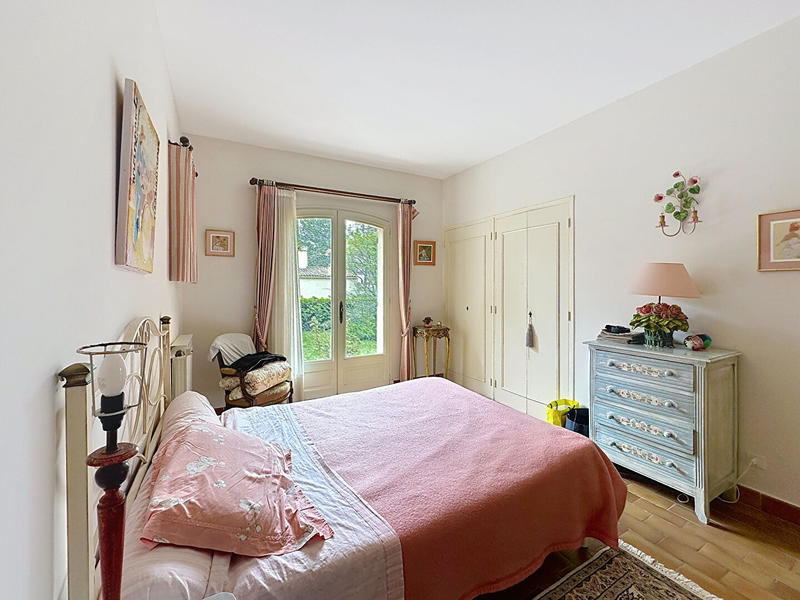 Maison - 200 m² - 7 pièces