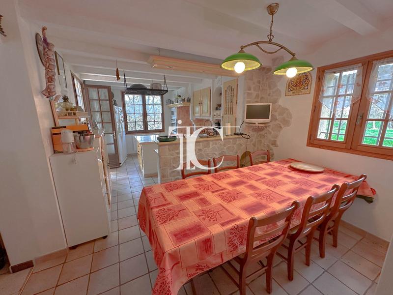 Maison - 161 m² - 6 pièces