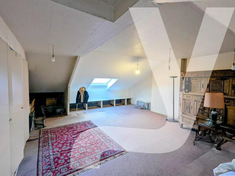 Maison - 178 m² - 7 pièces